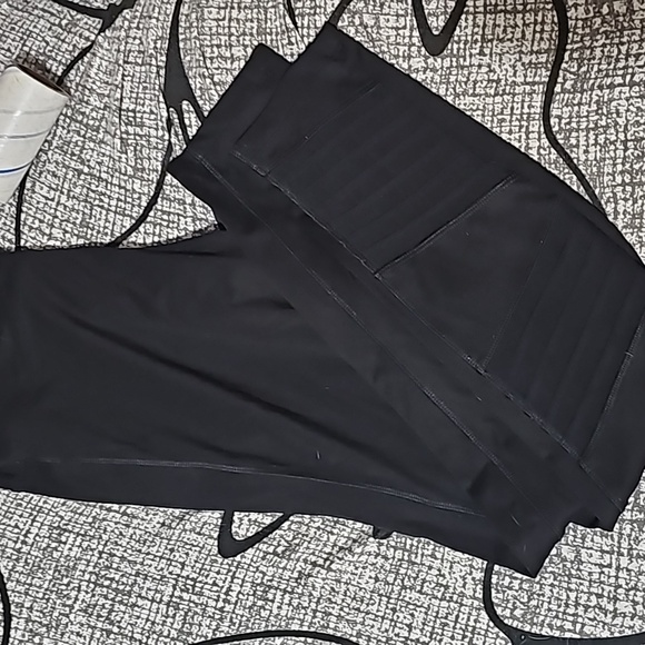 Like new Pink leggings - Picture 4 of 4